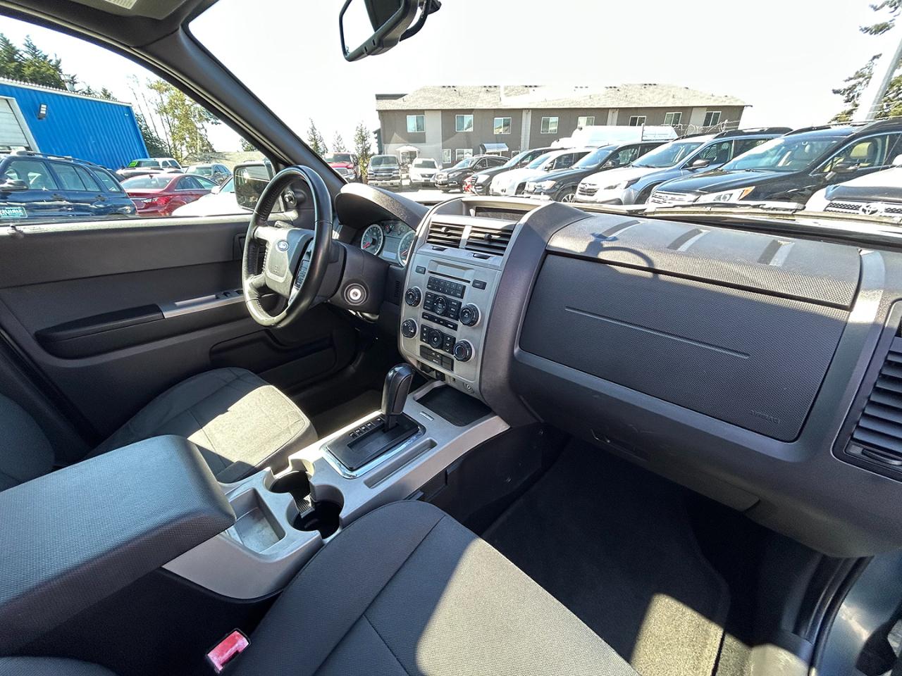 Ford Escape 4WD 4dr XLT 2012