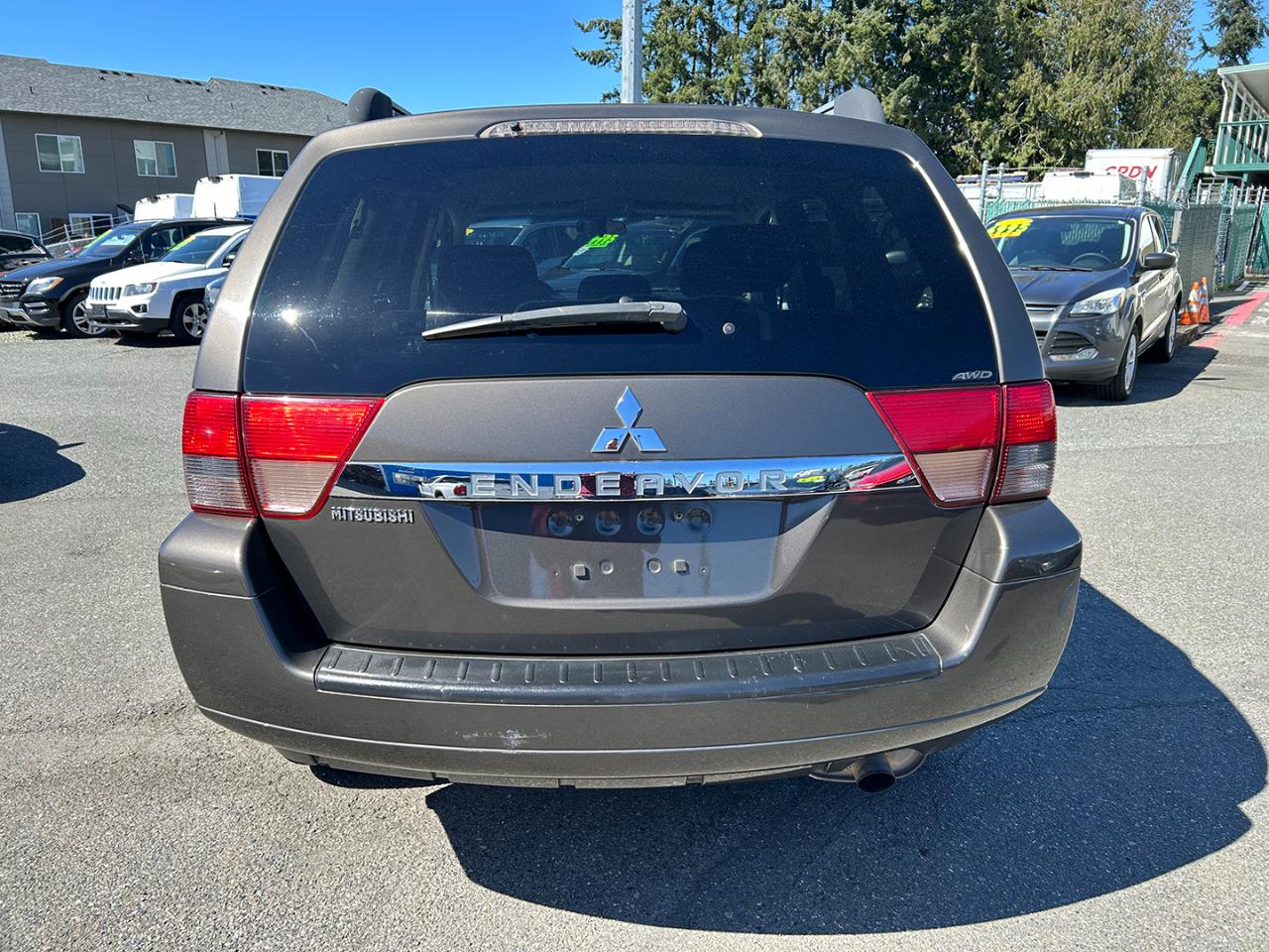 Mitsubishi Endeavor AWD 4dr LS 2011