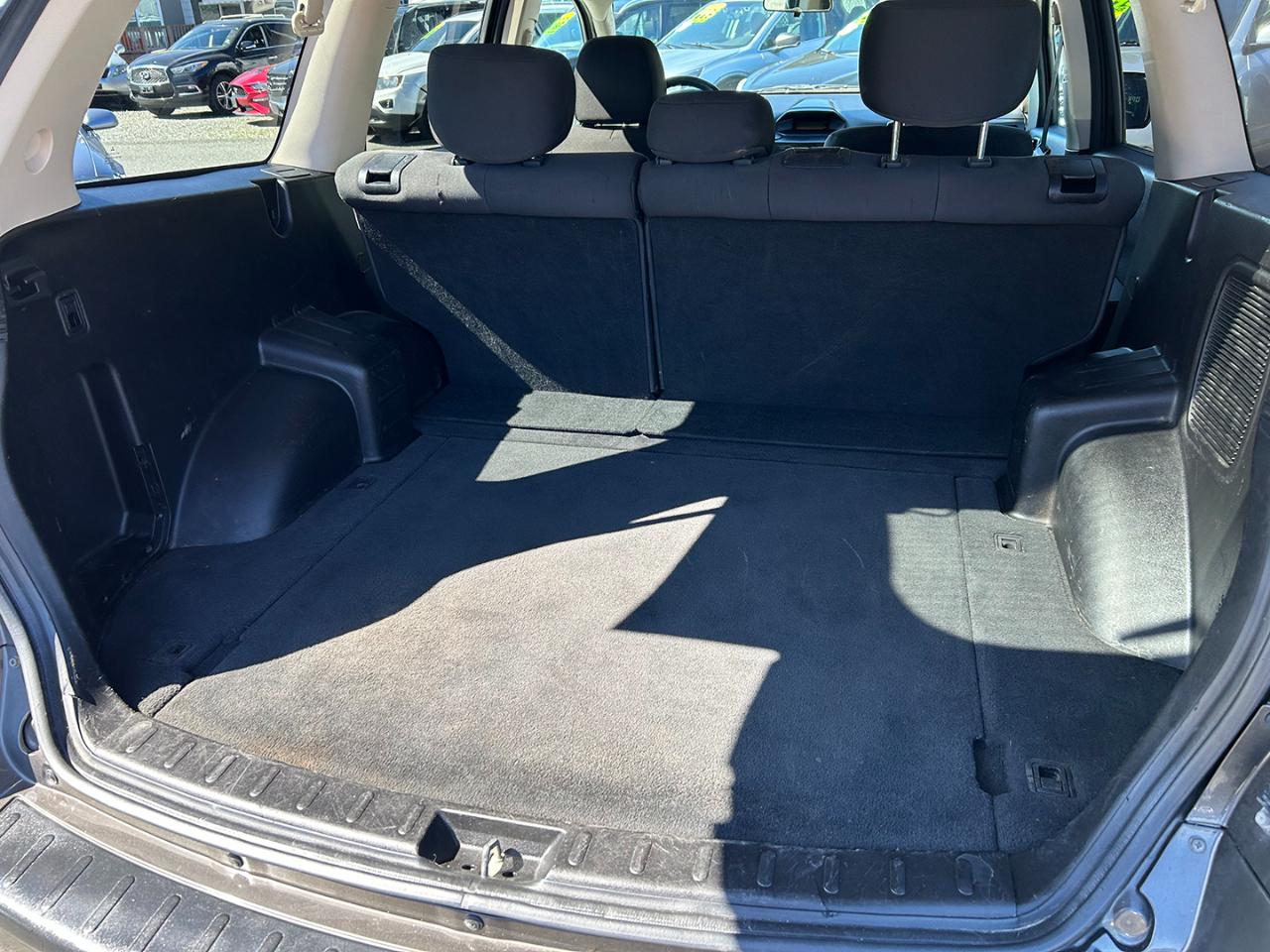 Mitsubishi Endeavor AWD 4dr LS 2011