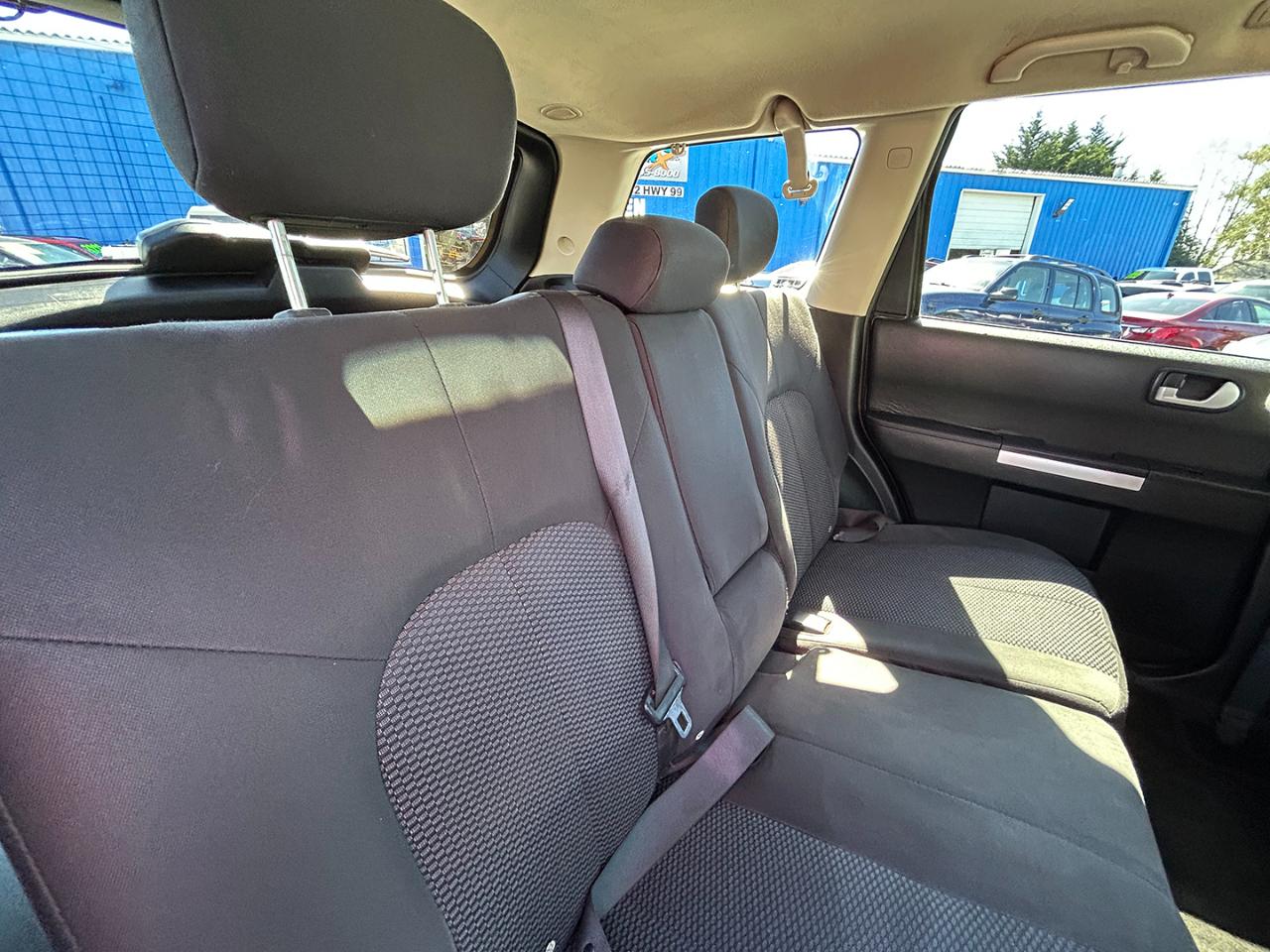 Mitsubishi Endeavor AWD 4dr LS 2011