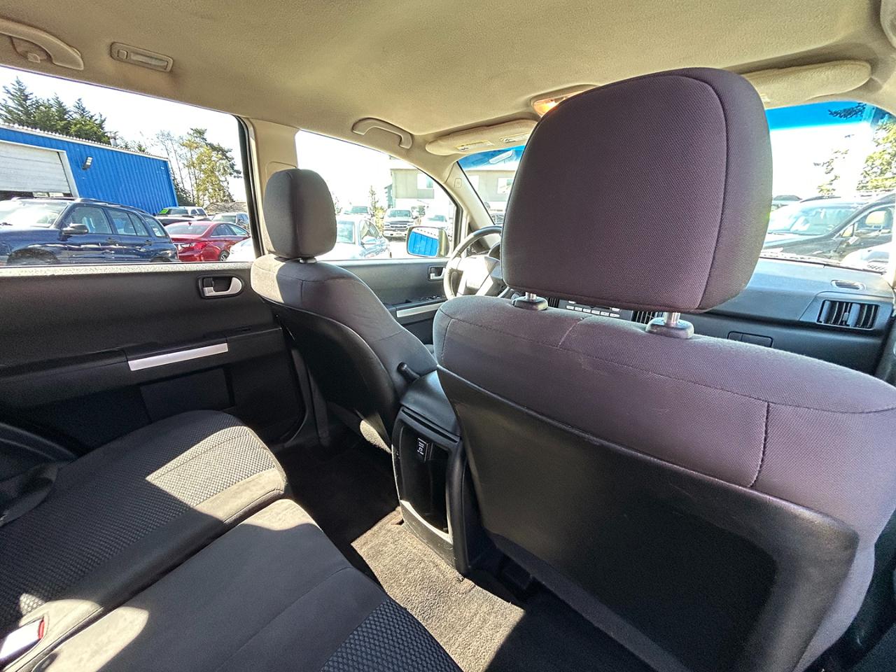 Mitsubishi Endeavor AWD 4dr LS 2011