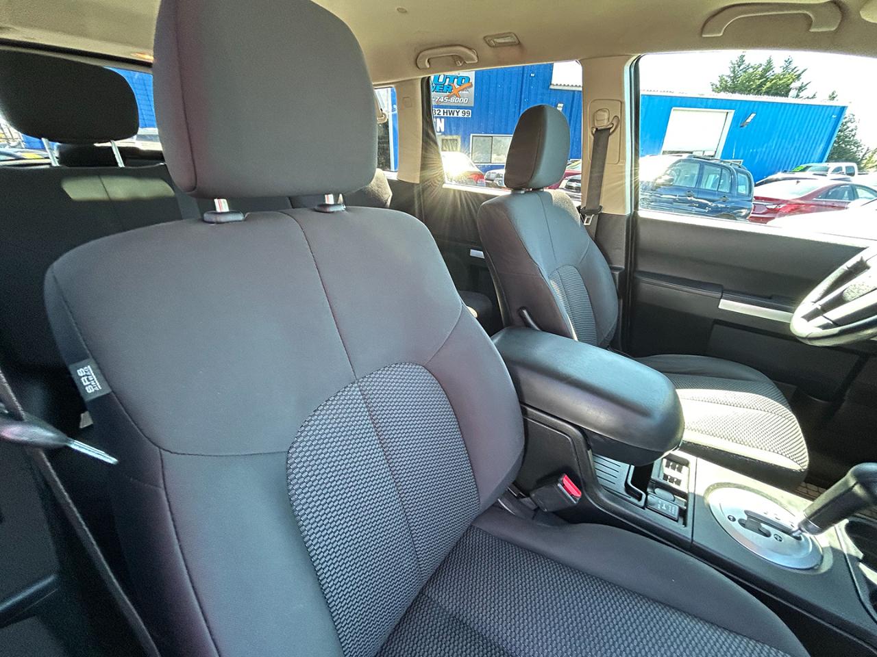 Mitsubishi Endeavor AWD 4dr LS 2011