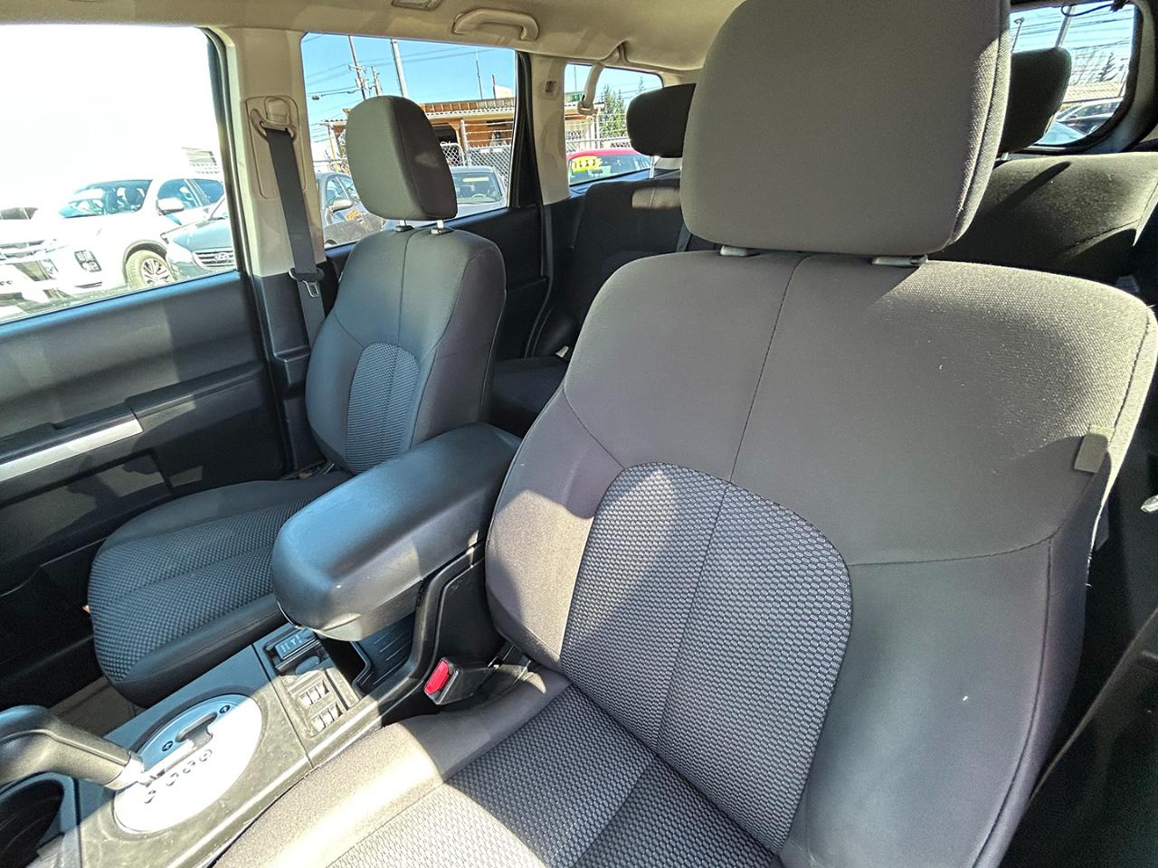 Mitsubishi Endeavor AWD 4dr LS 2011