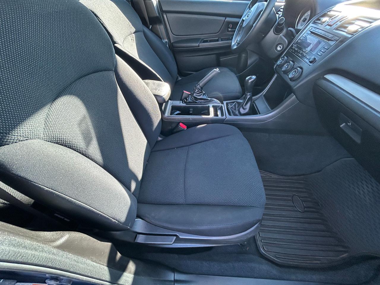 Subaru Impreza Wagon 5dr Man 2.0i 2012