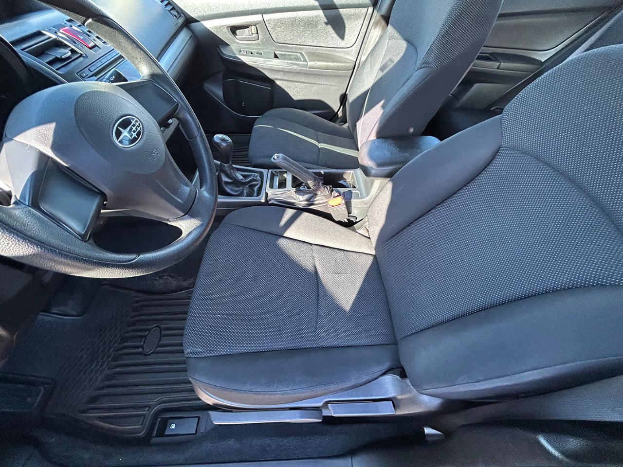 Subaru Impreza Wagon 5dr Man 2.0i 2012