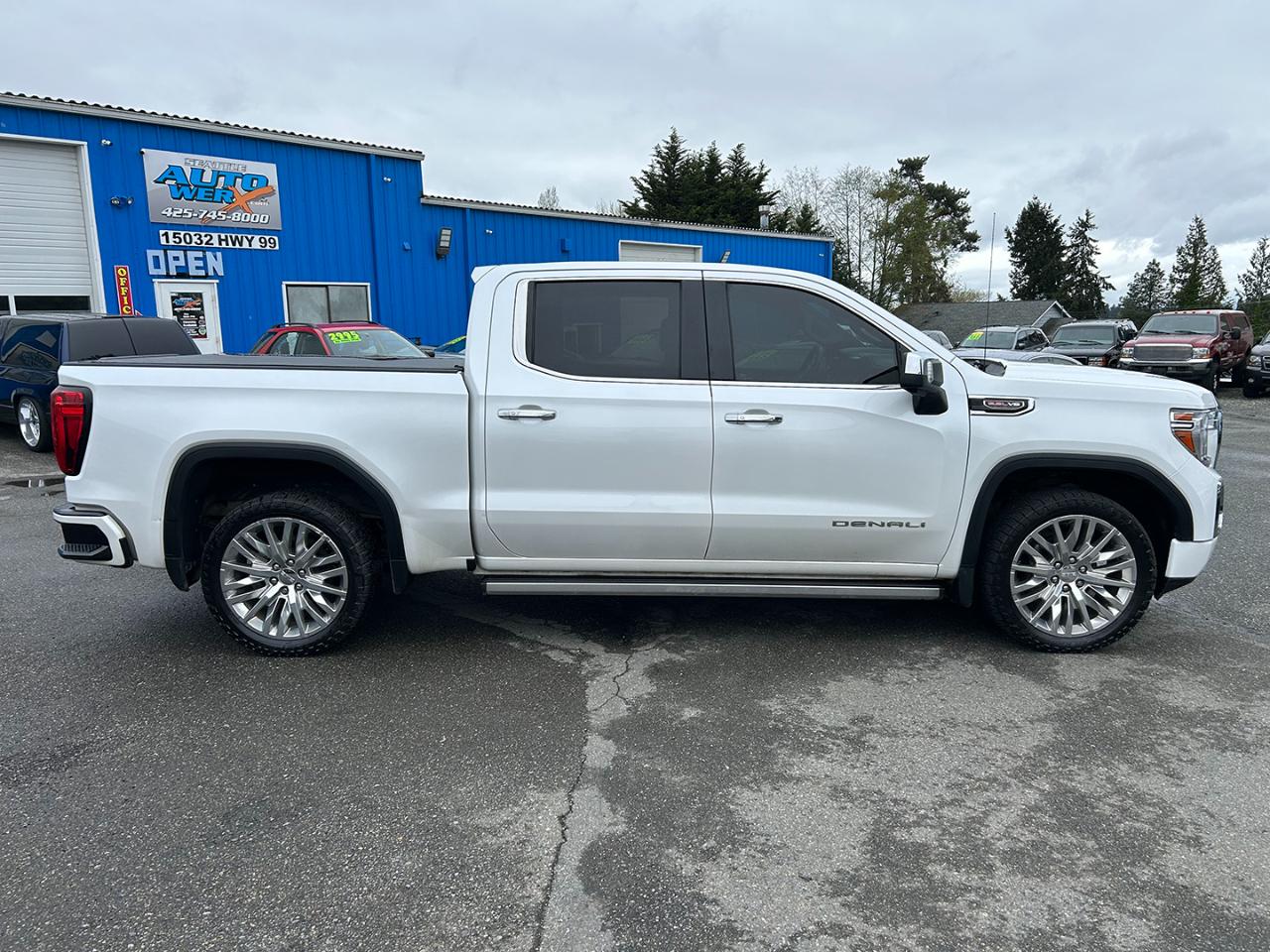 GMC Sierra 1500 4WD Crew Cab 147" Denali 2019