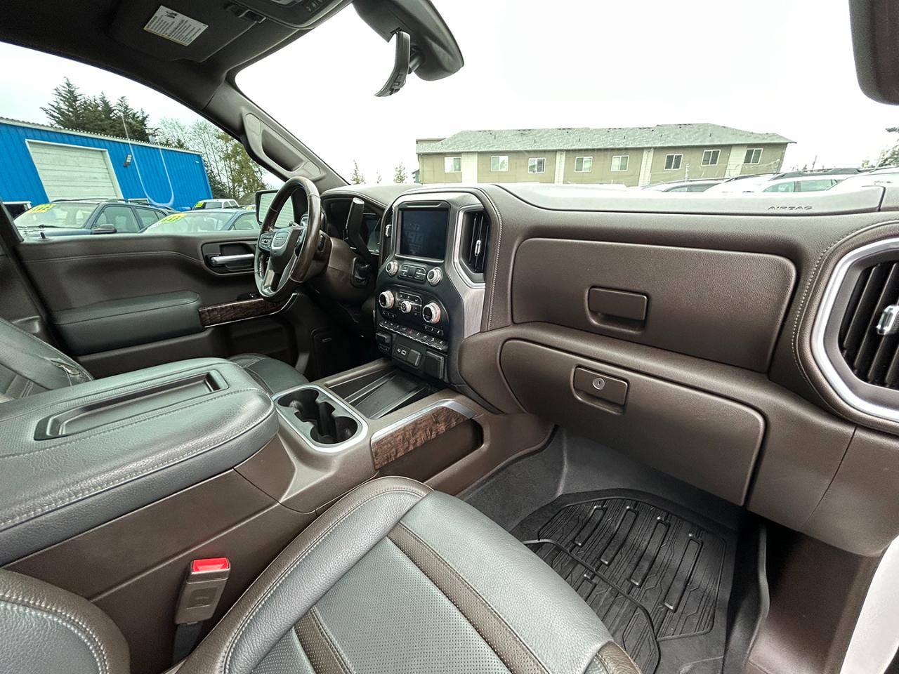 GMC Sierra 1500 4WD Crew Cab 147" Denali 2019