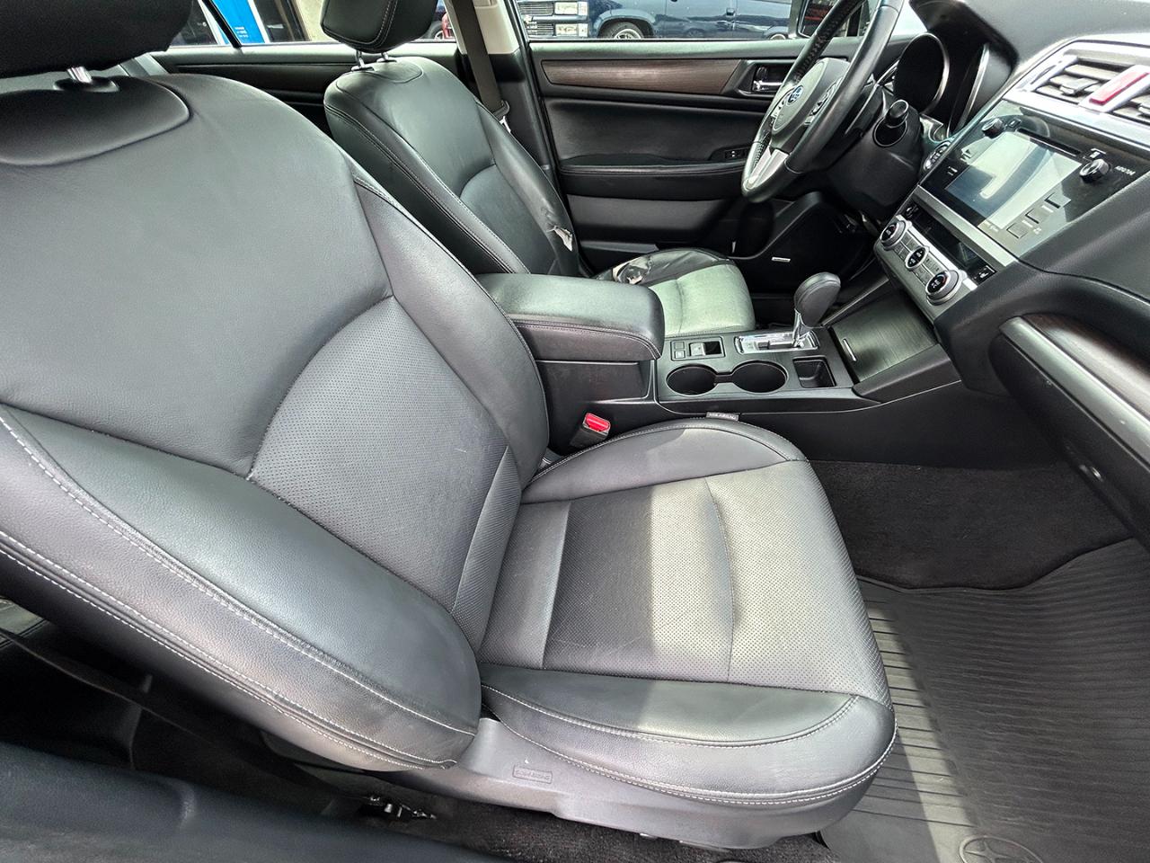 Subaru Legacy 4dr Sdn 2.5i Limited PZEV 2015