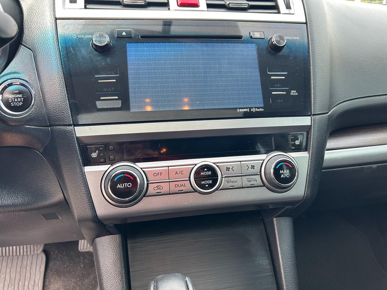 Subaru Legacy 4dr Sdn 2.5i Limited PZEV 2015