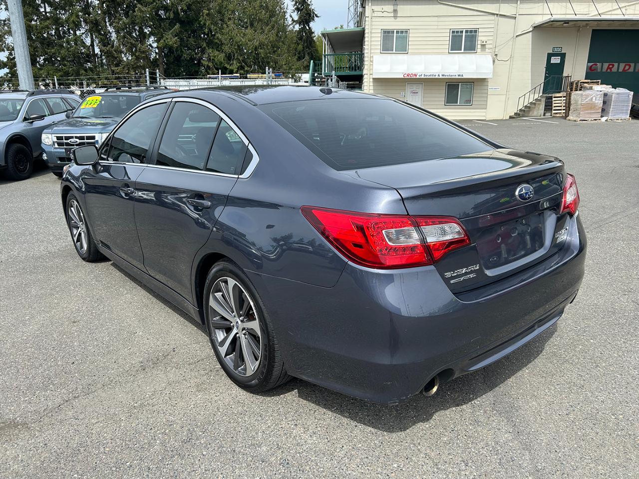 Subaru Legacy 4dr Sdn 2.5i Limited PZEV 2015