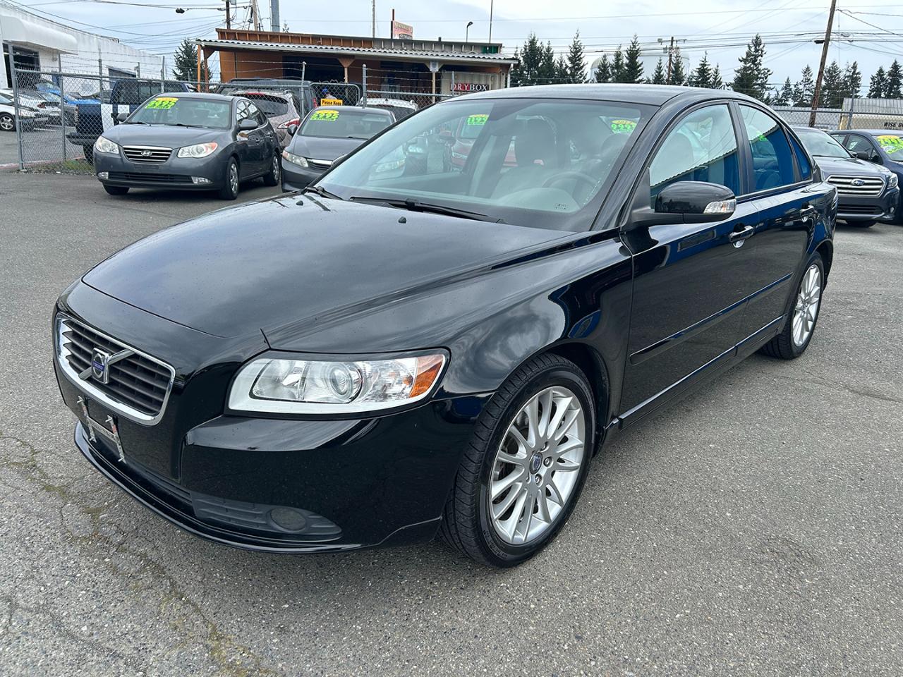 Volvo S40 4dr Sdn Auto FWD 2010