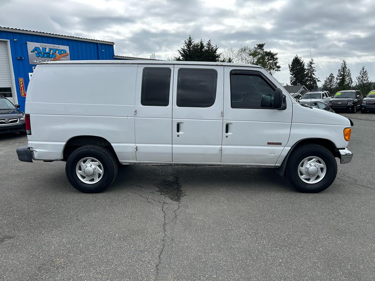 Ford Econoline Cargo Van E-350 Super Duty Recreational 2007