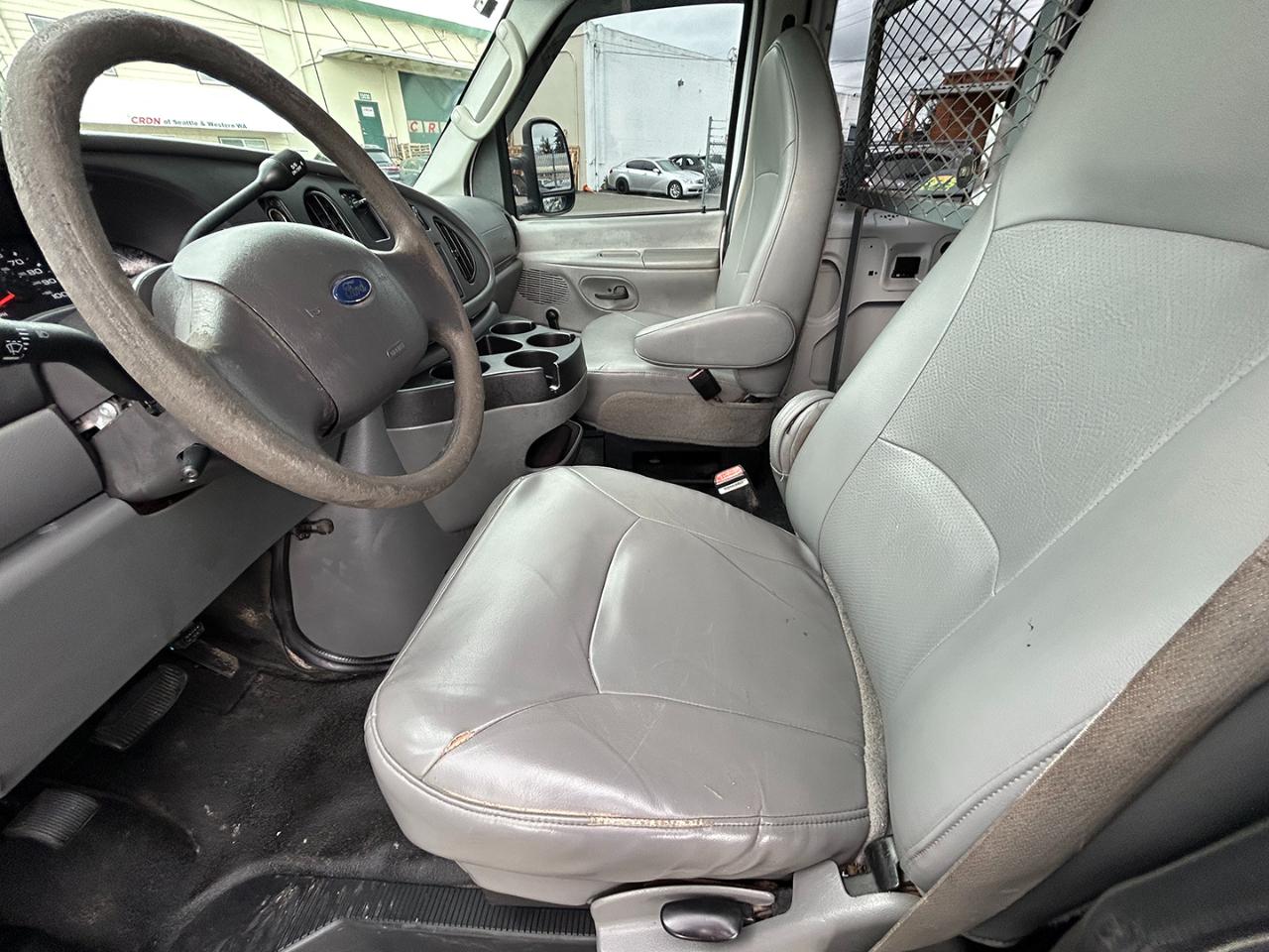 Ford Econoline Cargo Van E-350 Super Duty Recreational 2007