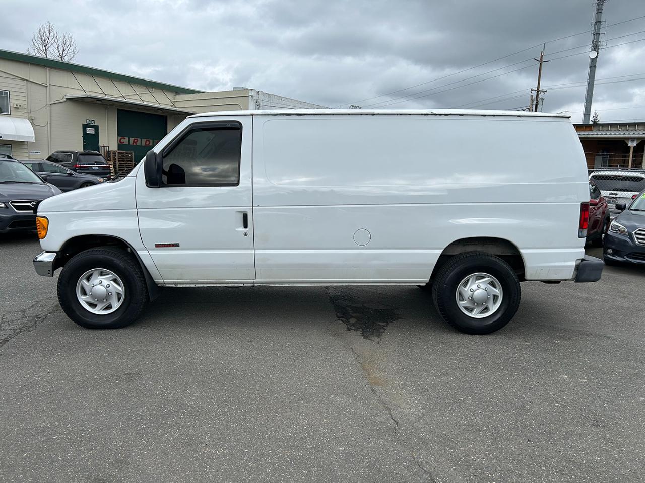 Ford Econoline Cargo Van E-350 Super Duty Recreational 2007