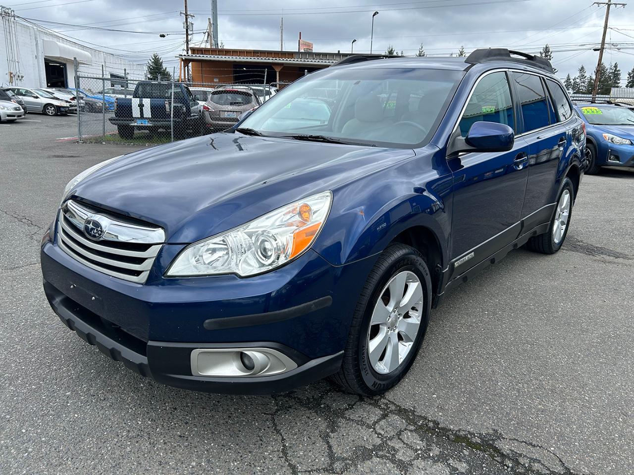 Subaru Outback 4dr Wgn H4 Auto 2.5i Premium All-Weather 2010