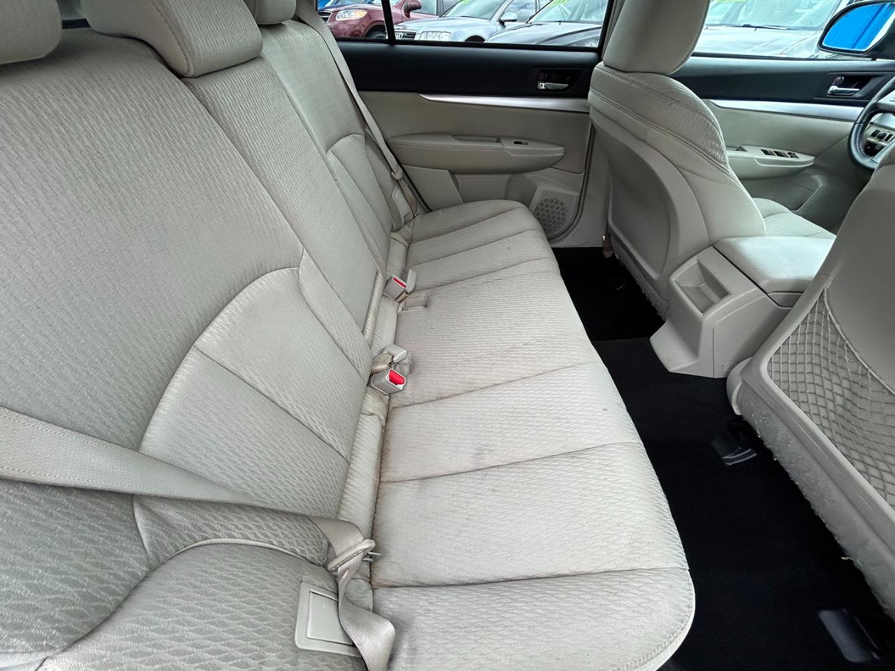 Subaru Outback 4dr Wgn H4 Auto 2.5i Premium All-Weather 2010