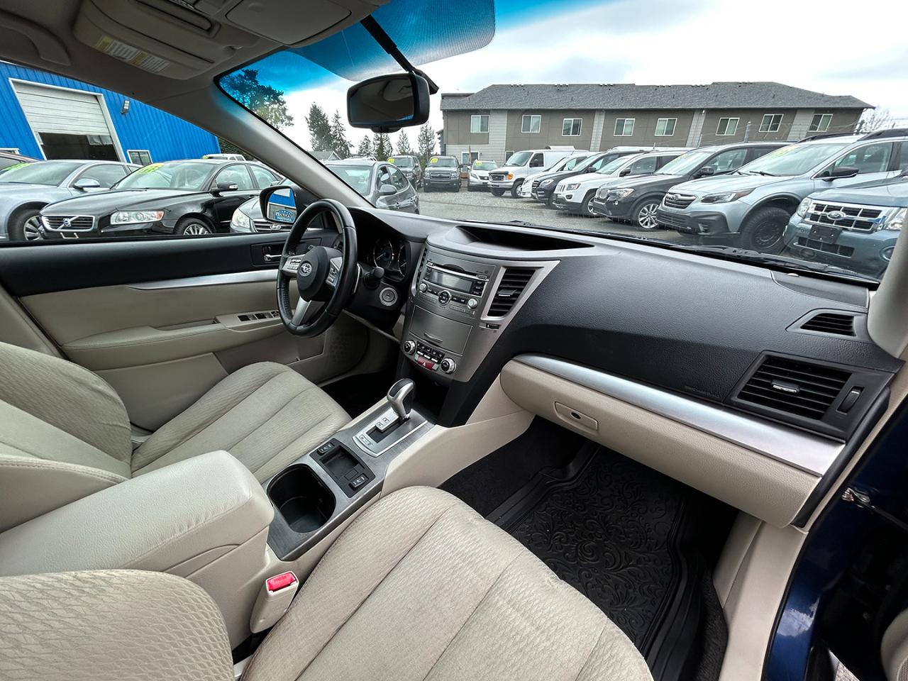 Subaru Outback 4dr Wgn H4 Auto 2.5i Premium All-Weather 2010