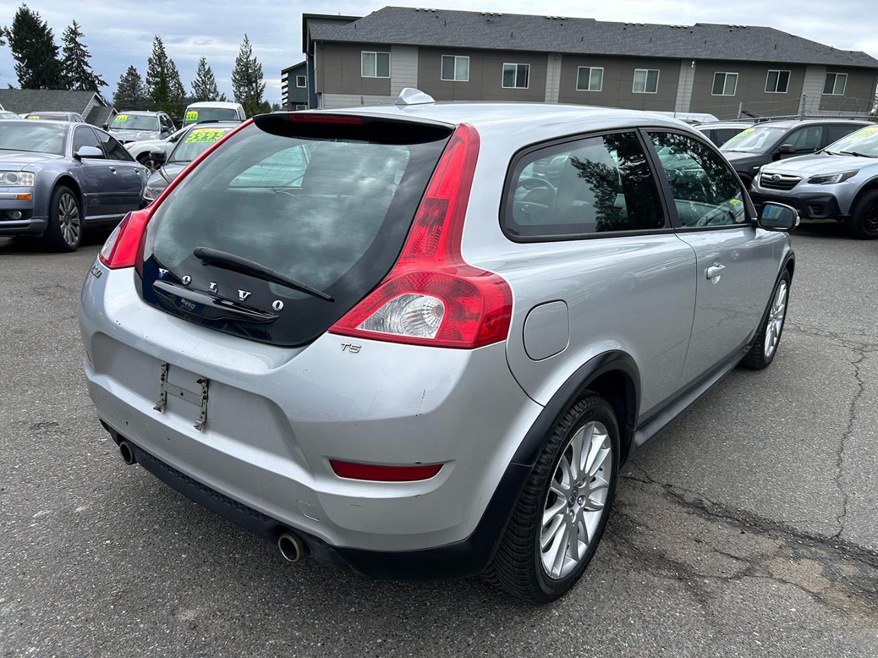 Volvo C30 2dr Cpe Auto w/Moonroof 2011