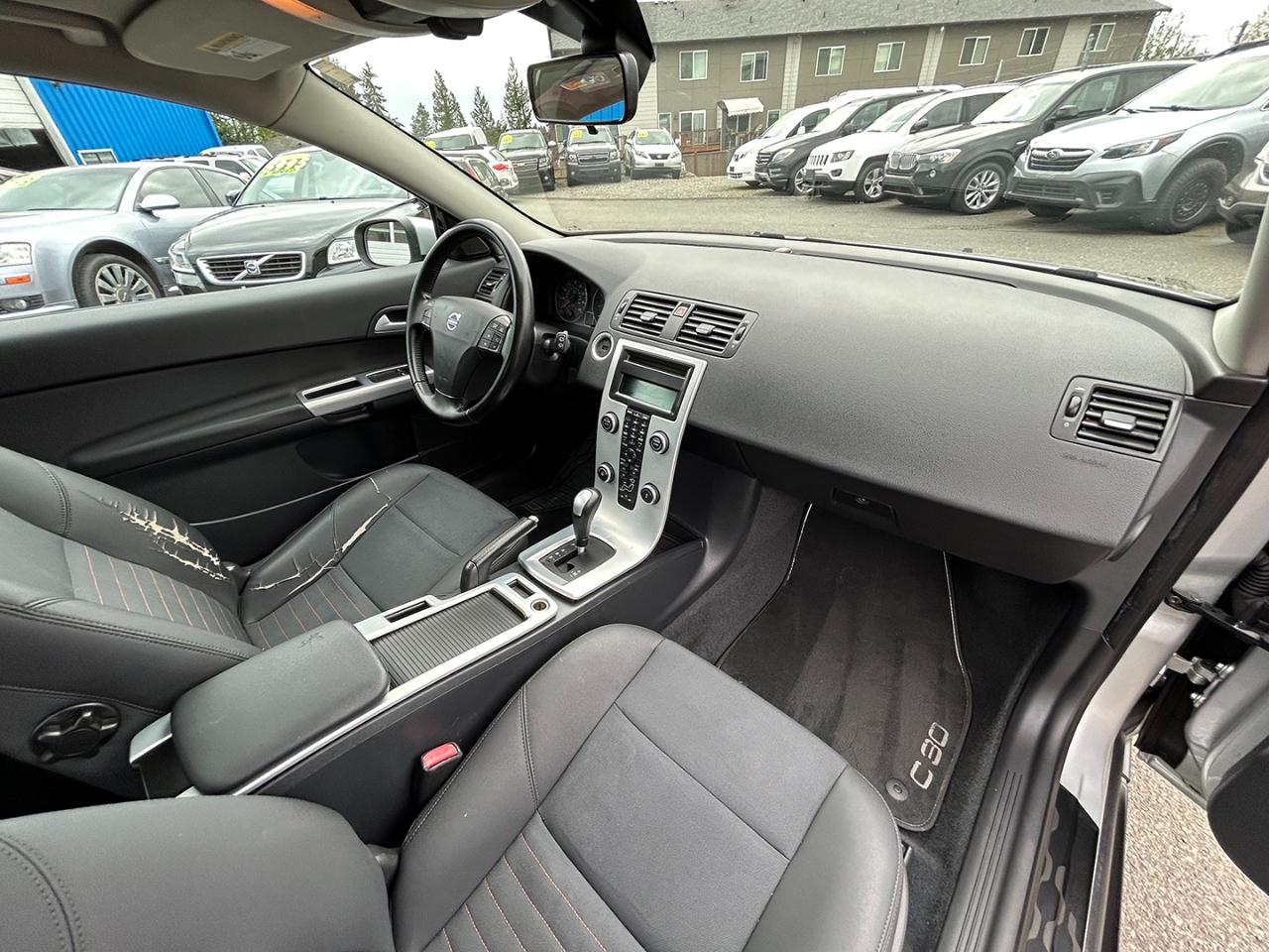 Volvo C30 2dr Cpe Auto w/Moonroof 2011