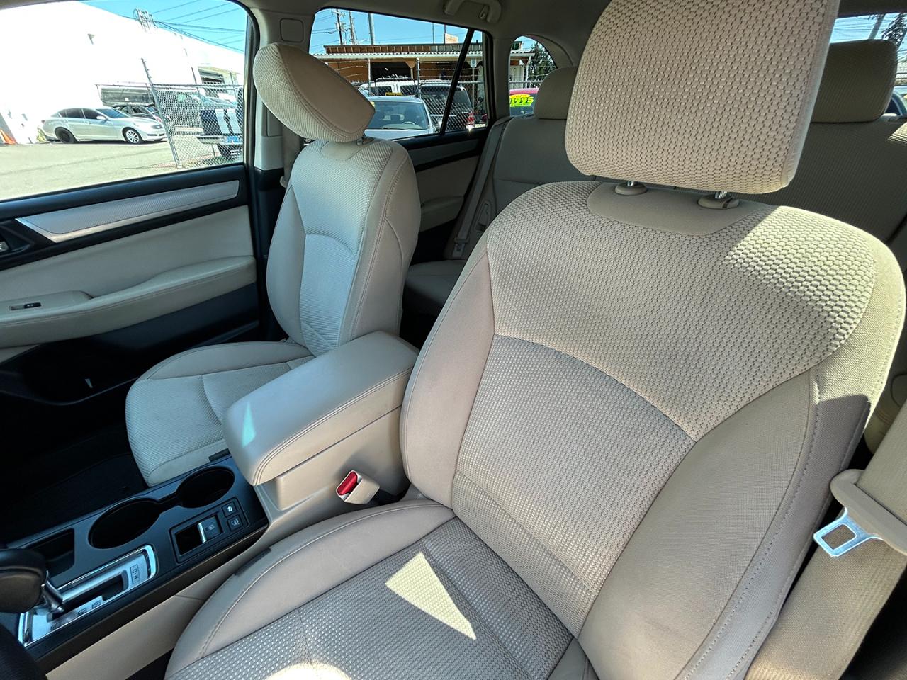 Subaru Outback 2.5i Premium 2017