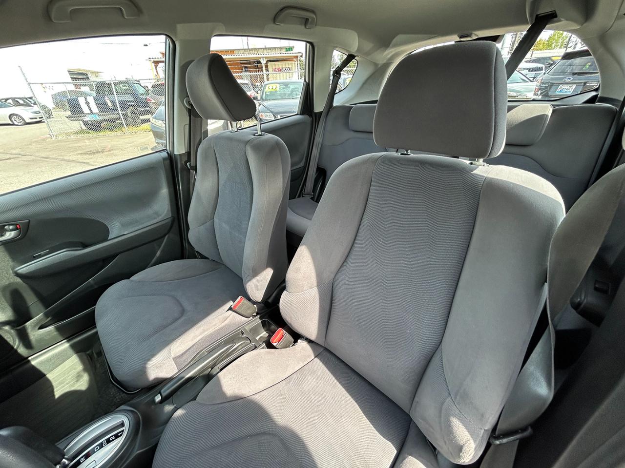 Honda Fit 5dr HB Auto 2010