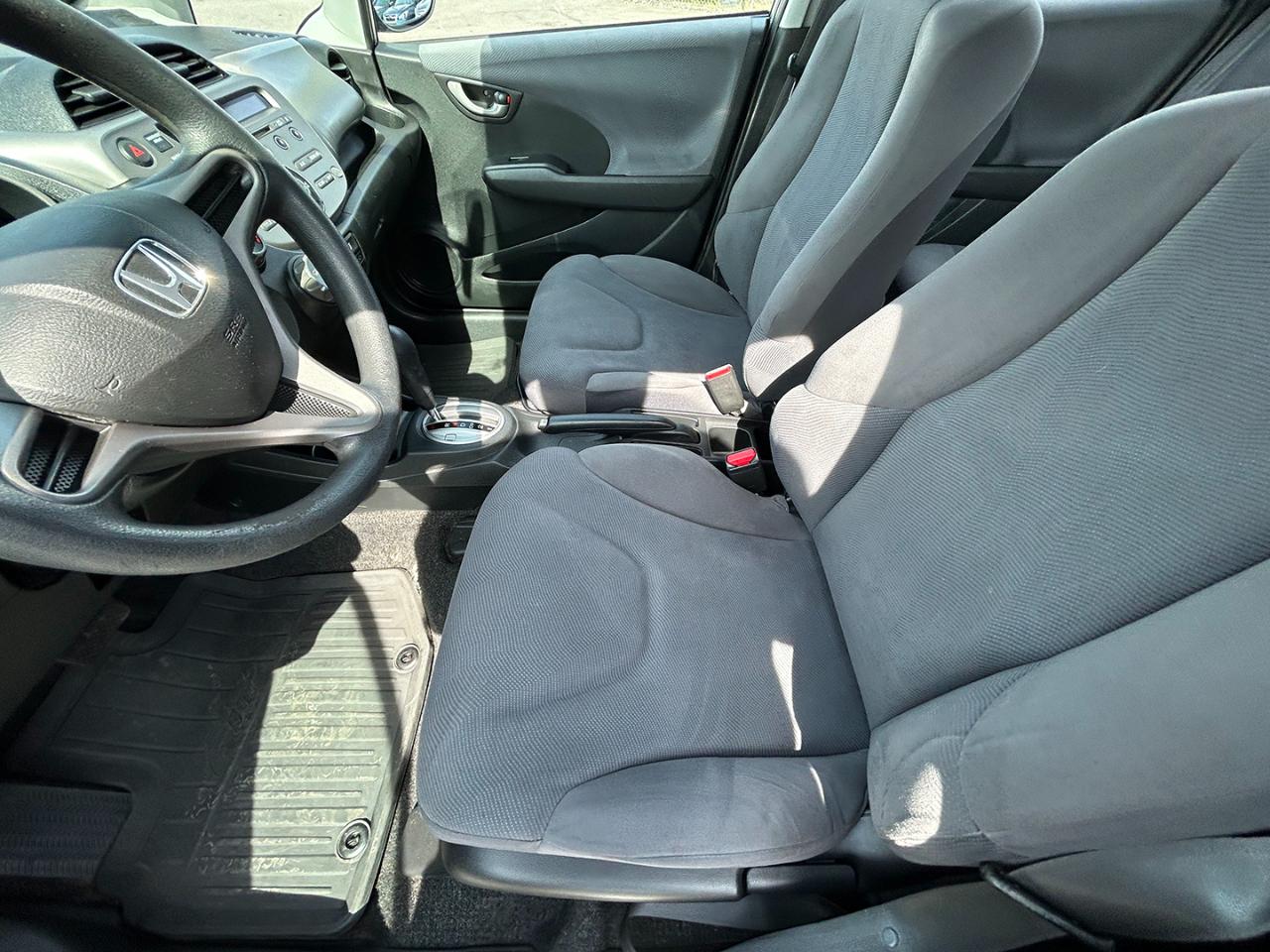 Honda Fit 5dr HB Auto 2010