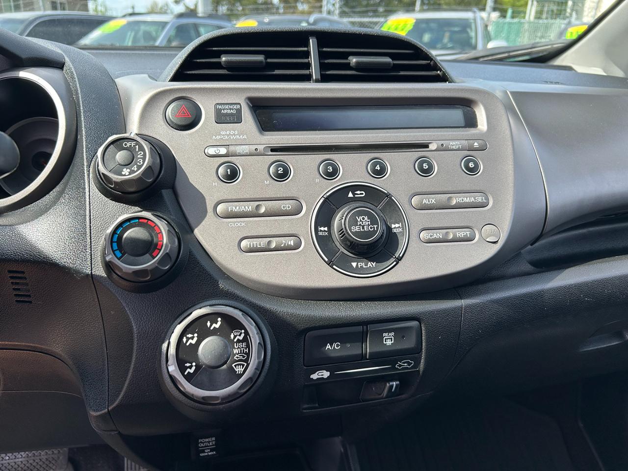 Honda Fit 5dr HB Auto 2010