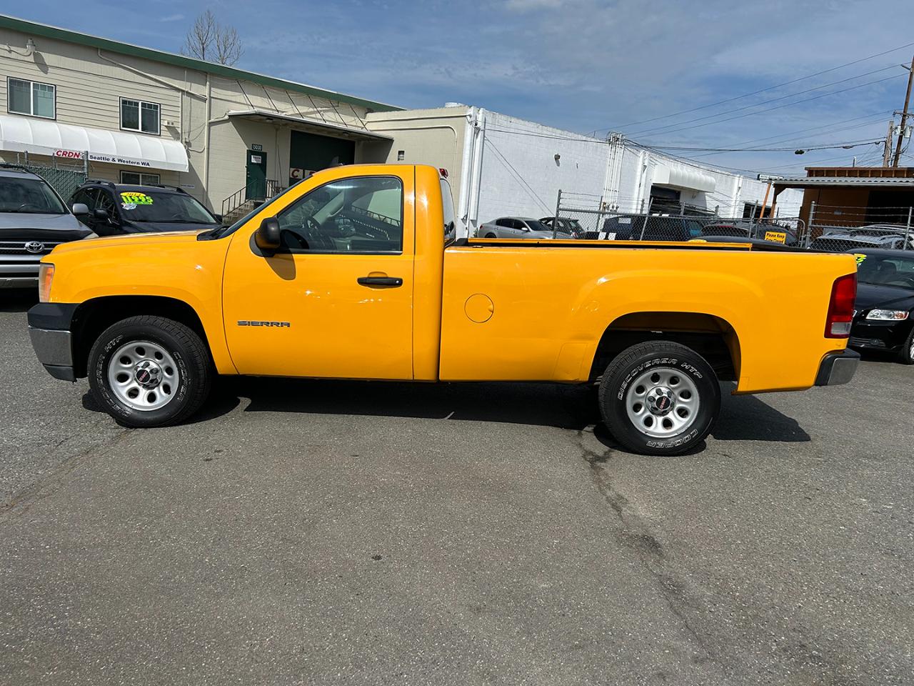 GMC Sierra 1500 2WD Reg Cab 133.0" Work Truck 2011