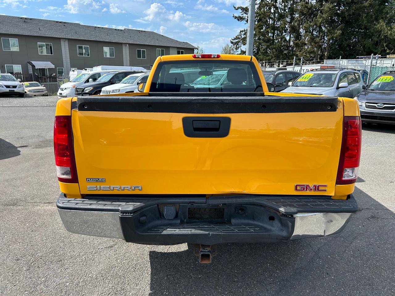 GMC Sierra 1500 2WD Reg Cab 133.0" Work Truck 2011