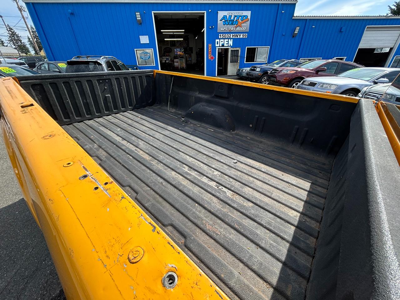 GMC Sierra 1500 2WD Reg Cab 133.0" Work Truck 2011