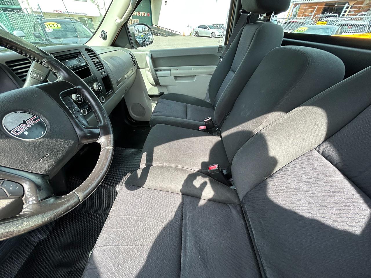 GMC Sierra 1500 2WD Reg Cab 133.0" Work Truck 2011