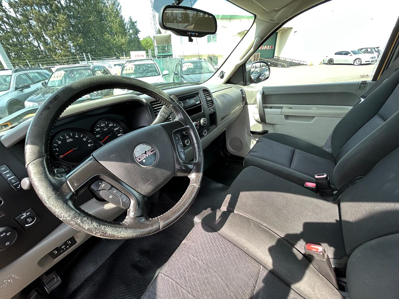 GMC Sierra 1500 2WD Reg Cab 133.0" Work Truck 2011