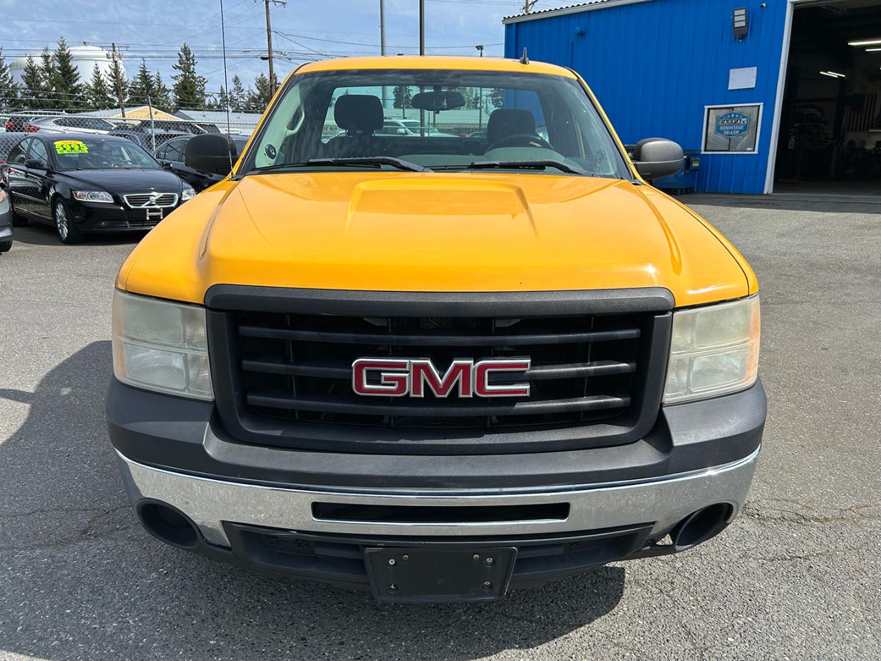 GMC Sierra 1500 2WD Reg Cab 133.0" Work Truck 2011