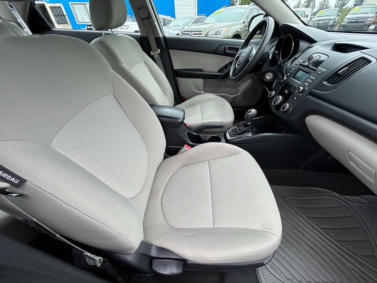 Kia Forte 4dr Sdn Auto EX 2012