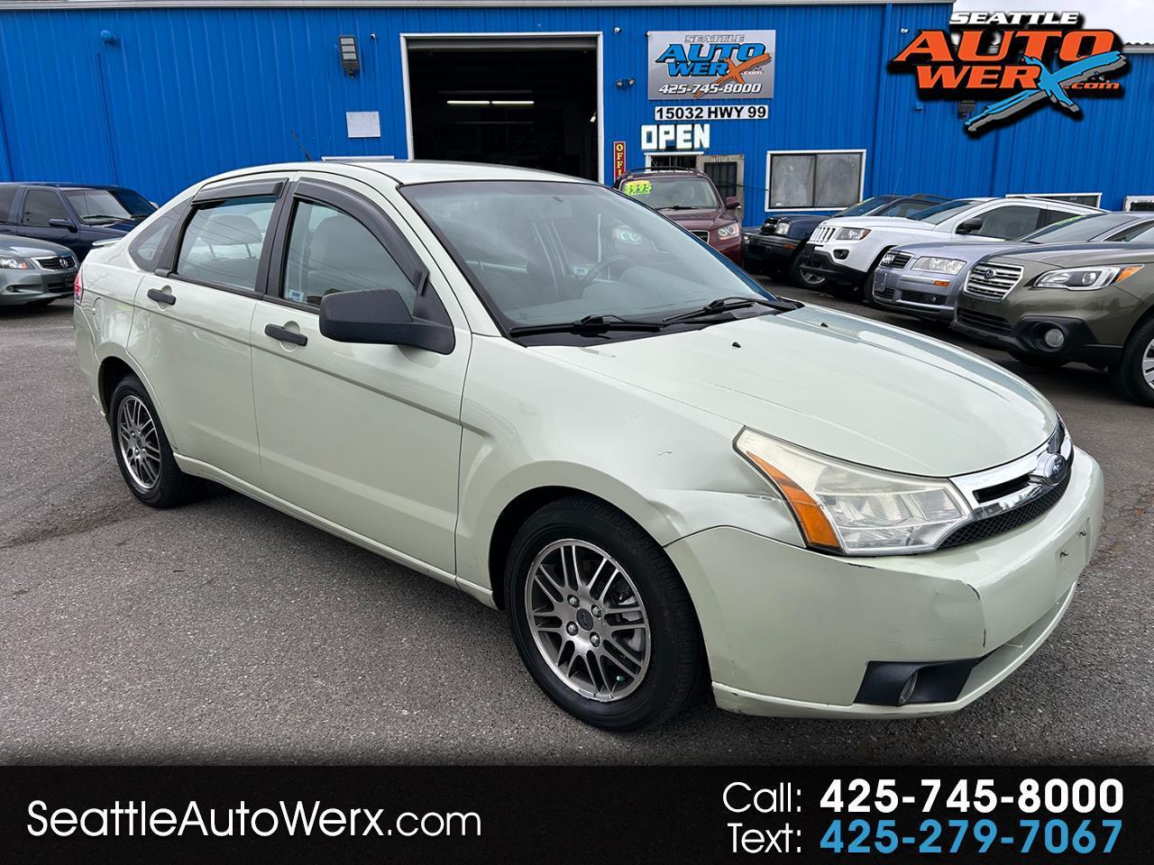 2010 Ford Focus 4dr Sdn SE