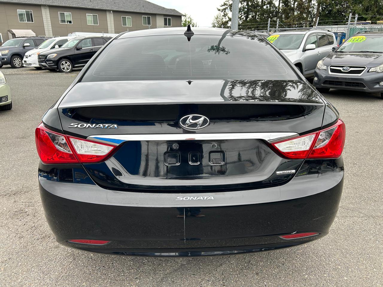 Hyundai Sonata 4dr Sdn 2.4L Auto Ltd PZEV 2011