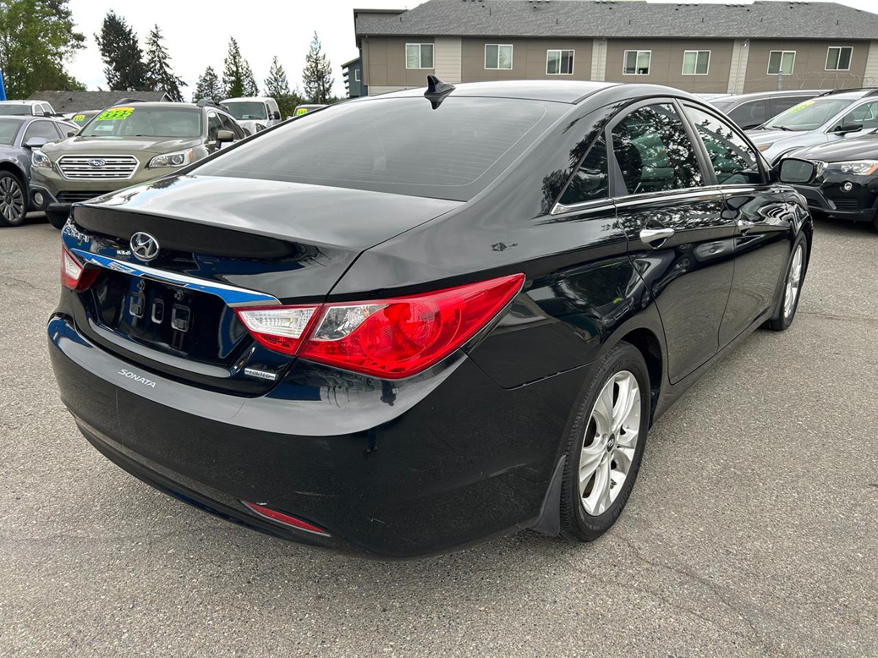 Hyundai Sonata 4dr Sdn 2.4L Auto Ltd PZEV 2011