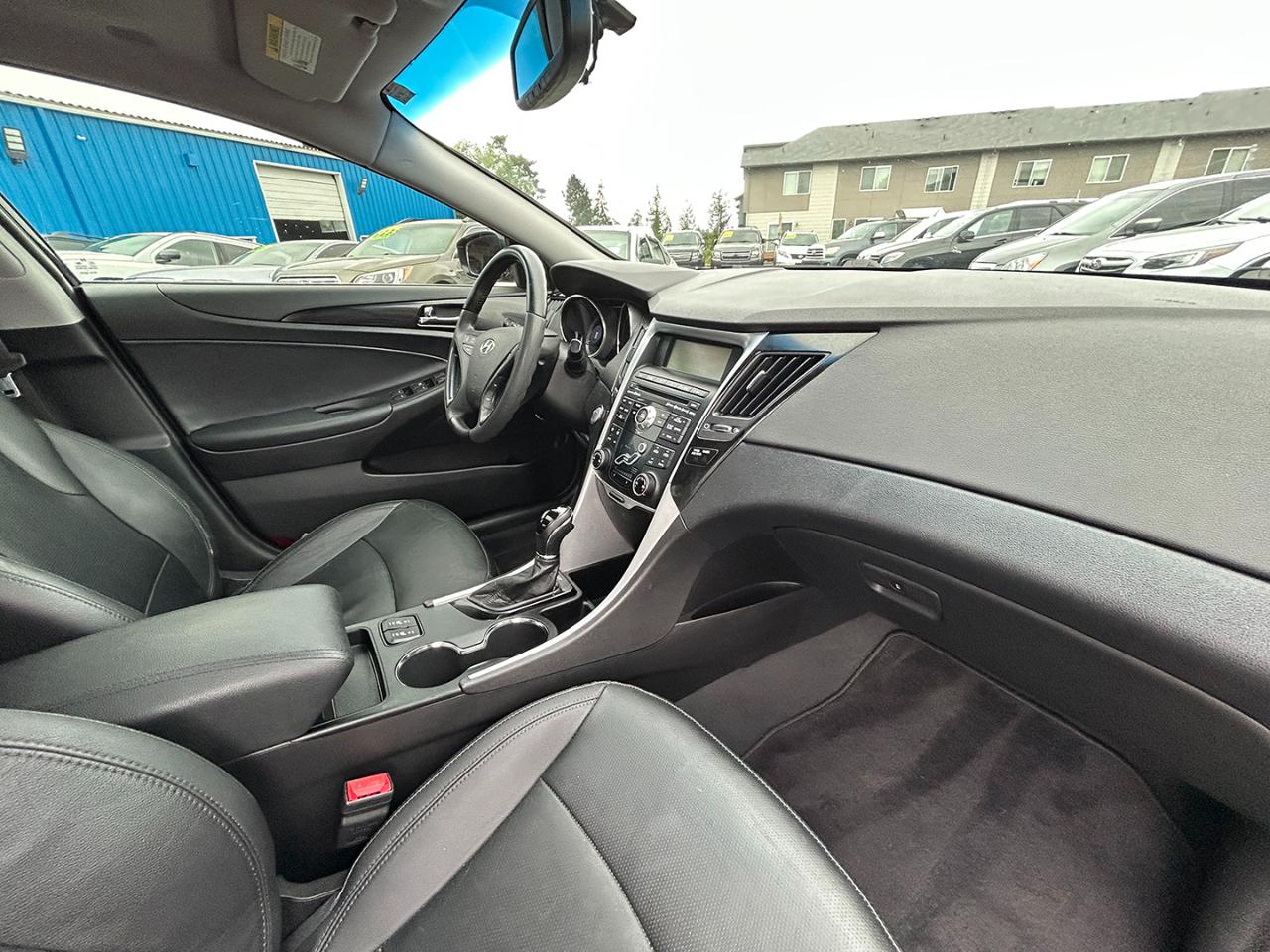 Hyundai Sonata 4dr Sdn 2.4L Auto Ltd PZEV 2011
