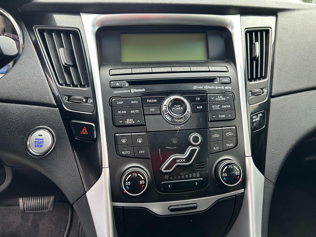 Hyundai Sonata 4dr Sdn 2.4L Auto Ltd PZEV 2011