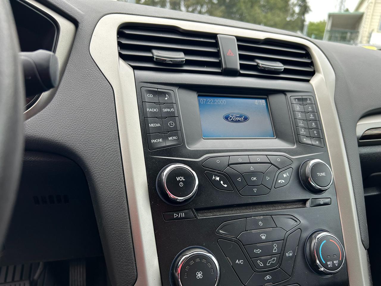 Ford Fusion 4dr Sdn SE FWD 2014