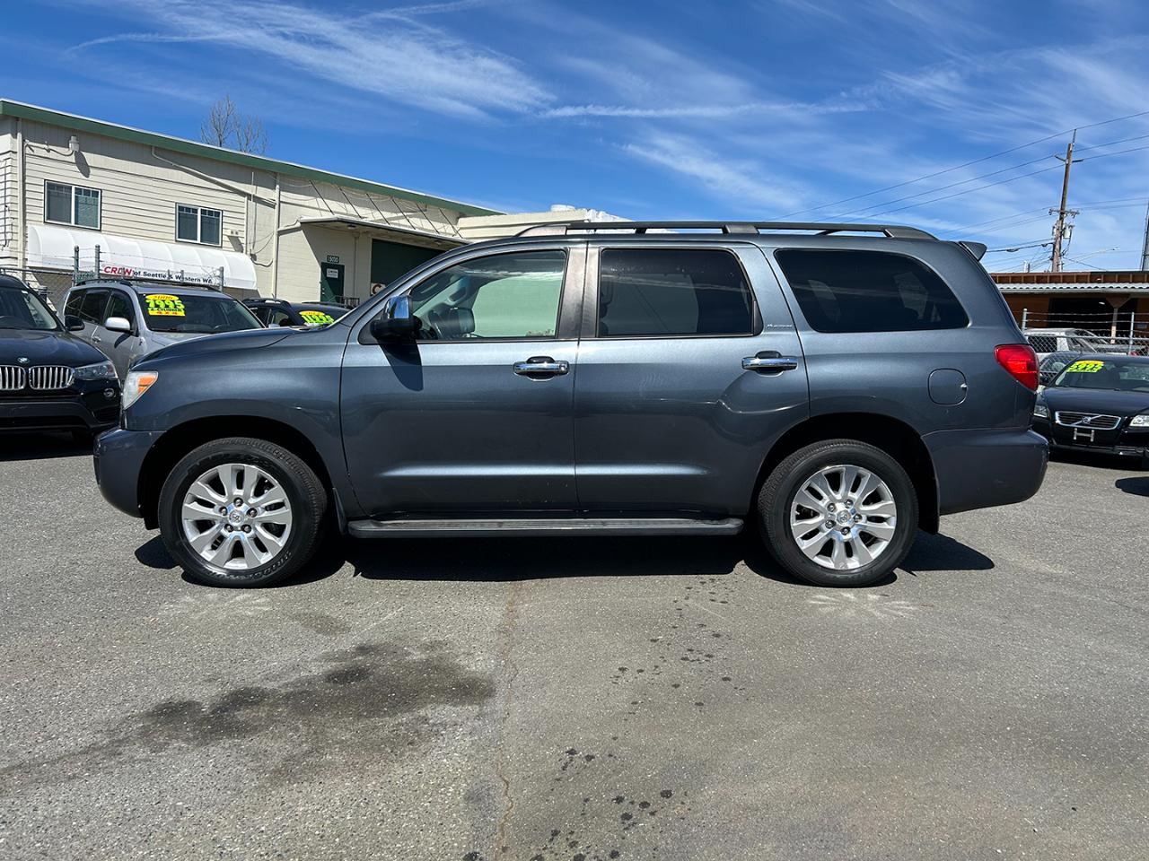 Toyota Sequoia 4WD 4dr LV8 6-Spd AT Platinum (Natl) 2008