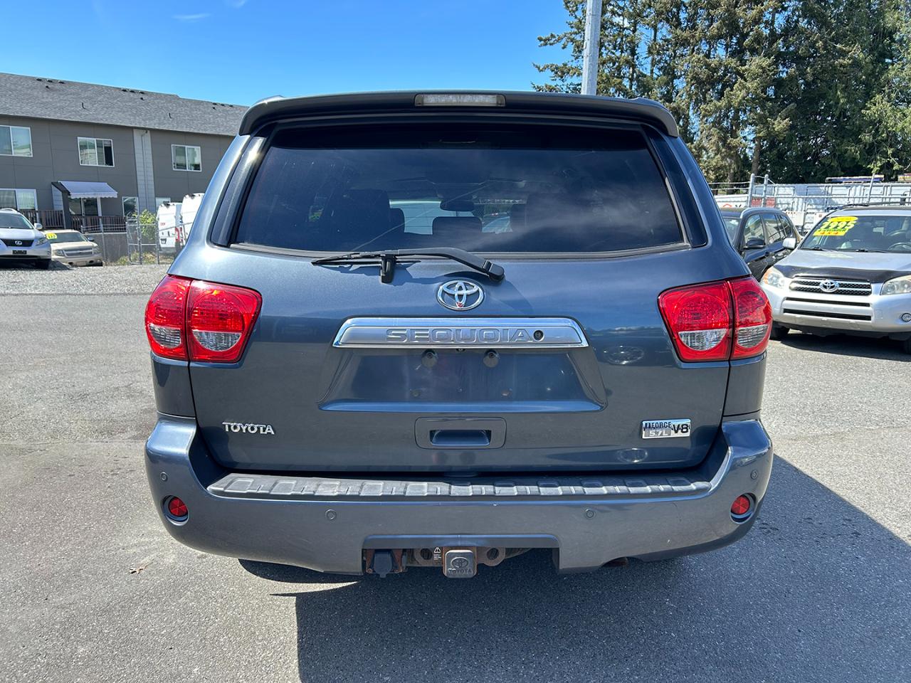 Toyota Sequoia 4WD 4dr LV8 6-Spd AT Platinum (Natl) 2008