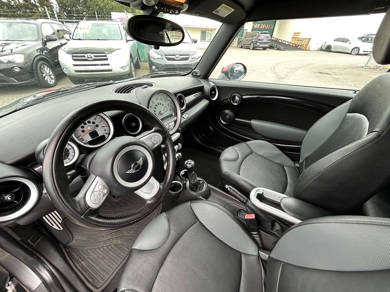 MINI Cooper Convertible 2dr S 2010