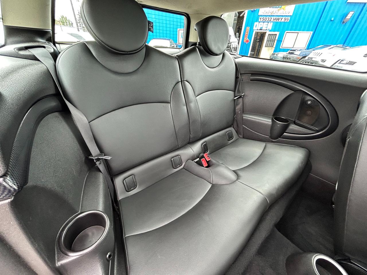 MINI Cooper Clubman 2dr Cpe S 2011