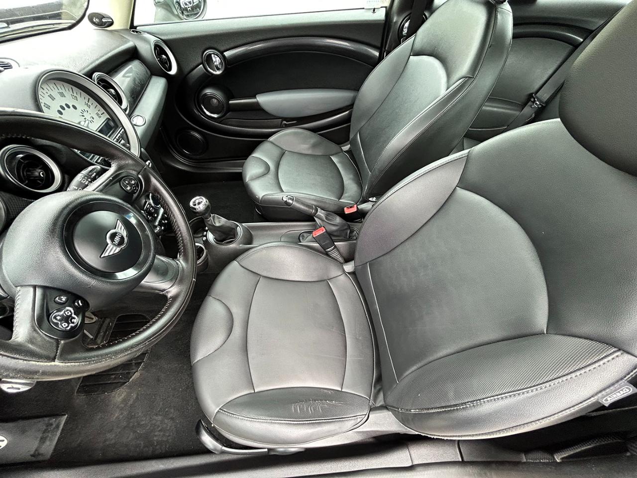 MINI Cooper Clubman 2dr Cpe S 2011
