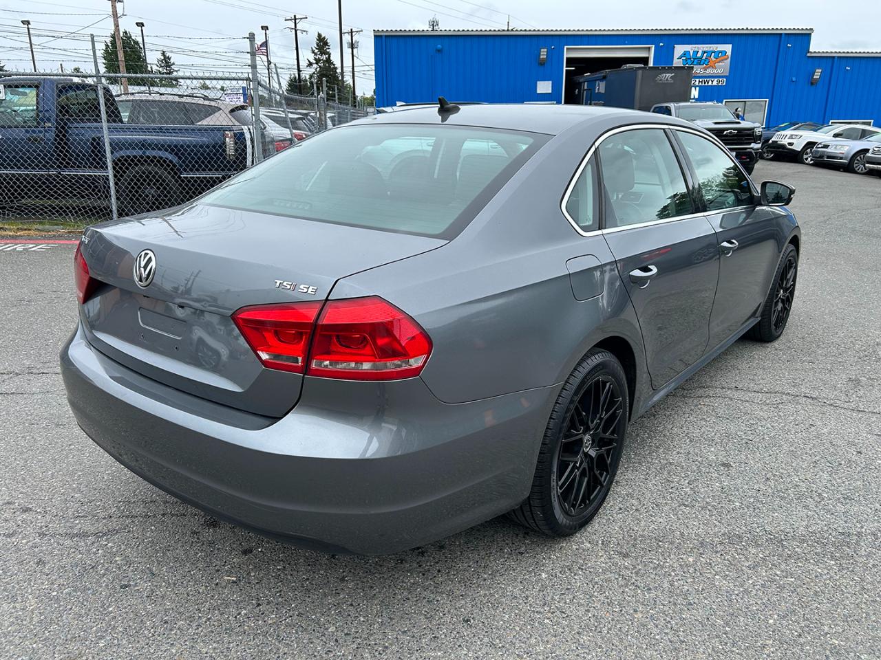 Volkswagen Passat 4dr Sdn 1.8T Auto SE PZEV 2014