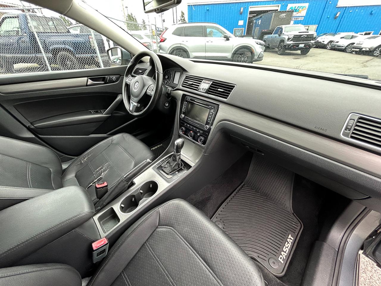 Volkswagen Passat 4dr Sdn 1.8T Auto SE PZEV 2014