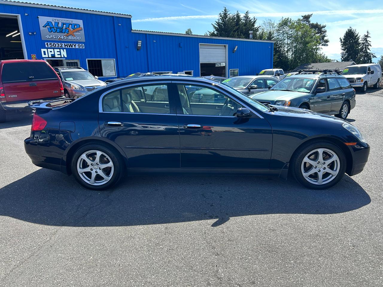 Infiniti G35 Sedan 4dr Sdn AWD Auto w/Leather 2004