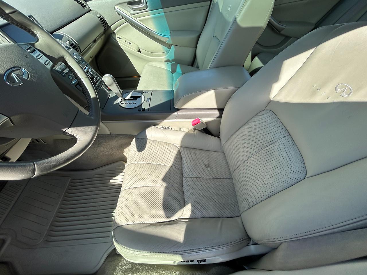 Infiniti G35 Sedan 4dr Sdn AWD Auto w/Leather 2004