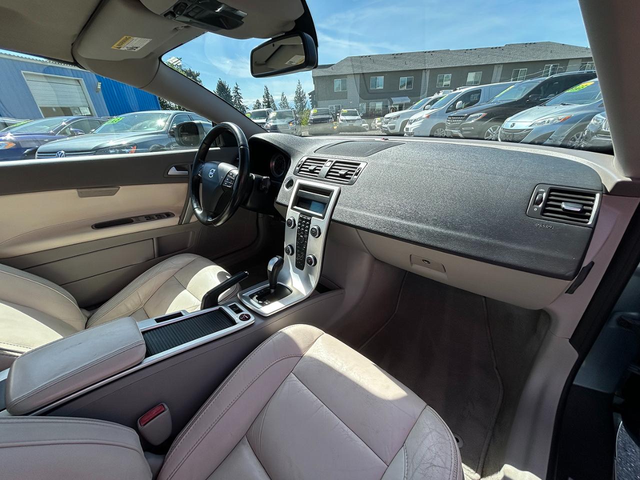 Volvo C70 2dr Conv T5 2012